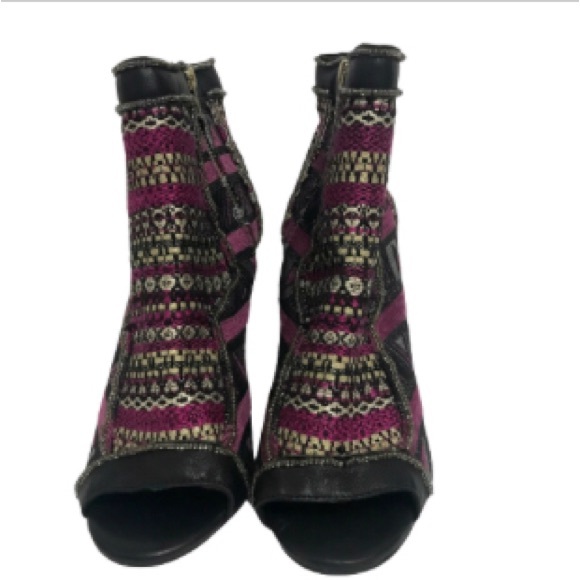 June by June Ambrose Peep Toe Stacked Heel Leather and Fabric Wedge 11M - Picture 4 of 8